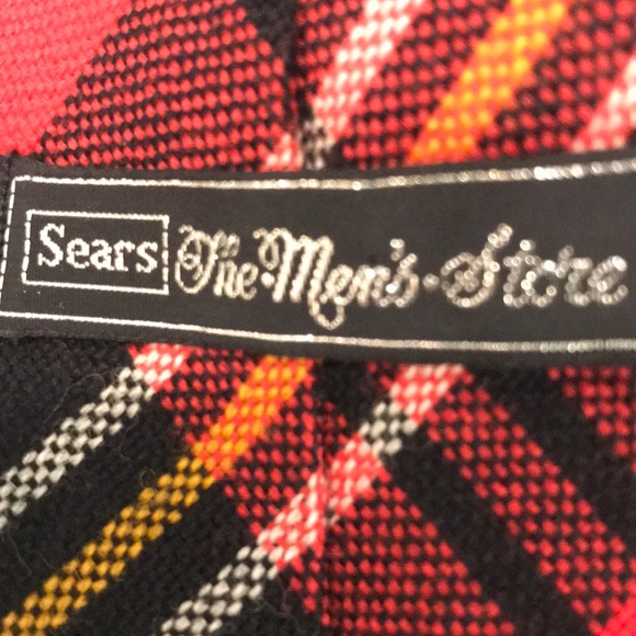 Vintage Mens Tie Sears Tartan Plaid Red The Mens Store Holiday Christmas Retro - Picture 2 of 6